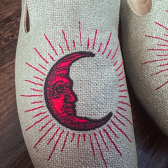 Moon Loafers - Picture 4 of 4